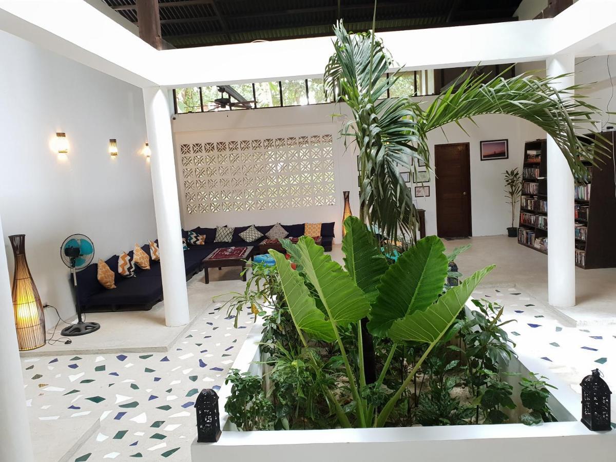 Riad Masaya جنرال لونا المظهر الخارجي الصورة